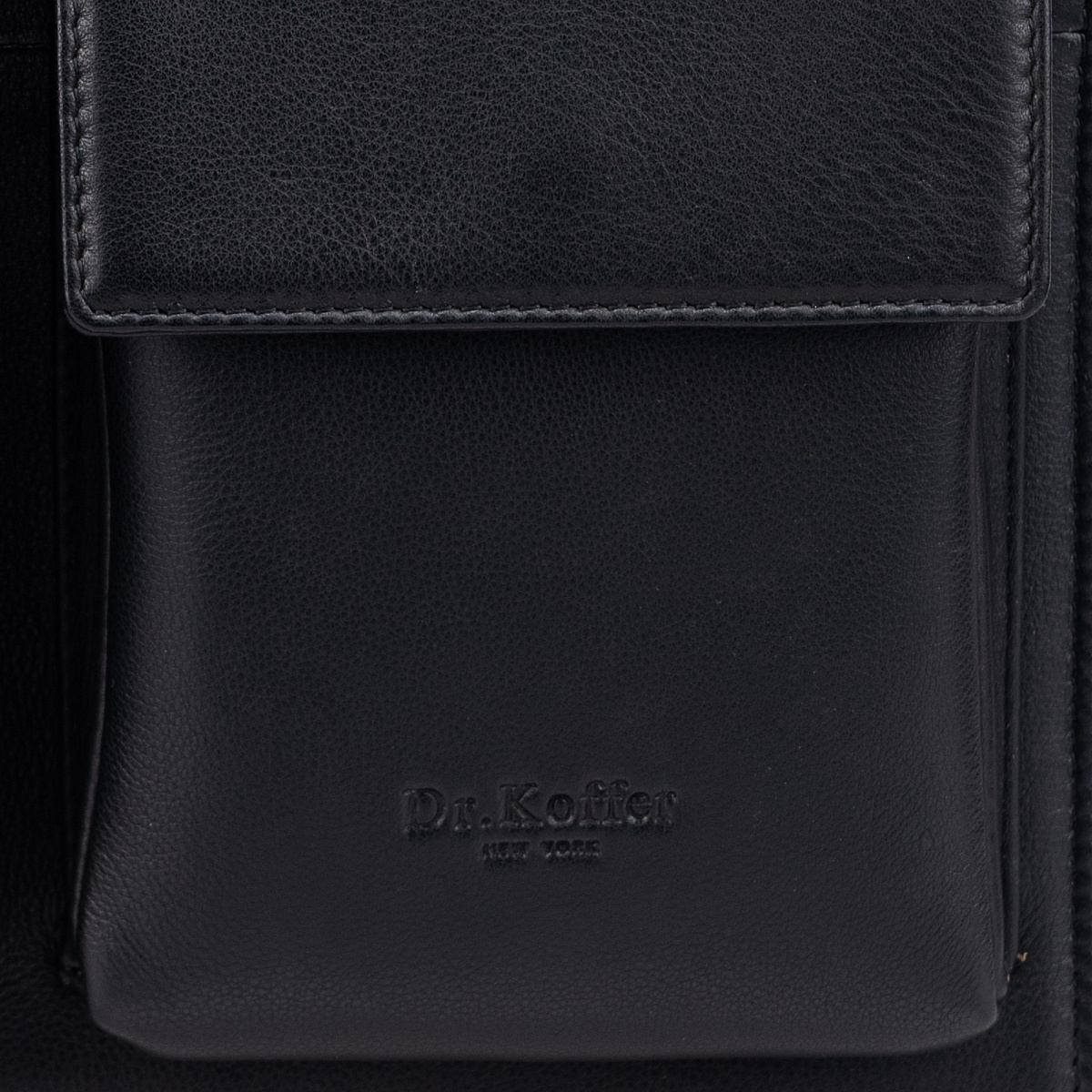 Сумка через плечо Dr.Koffer из натуральной кожи черная