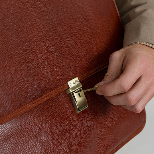 Портфель Dr.Koffer из натуральной кожи светло-коричневый