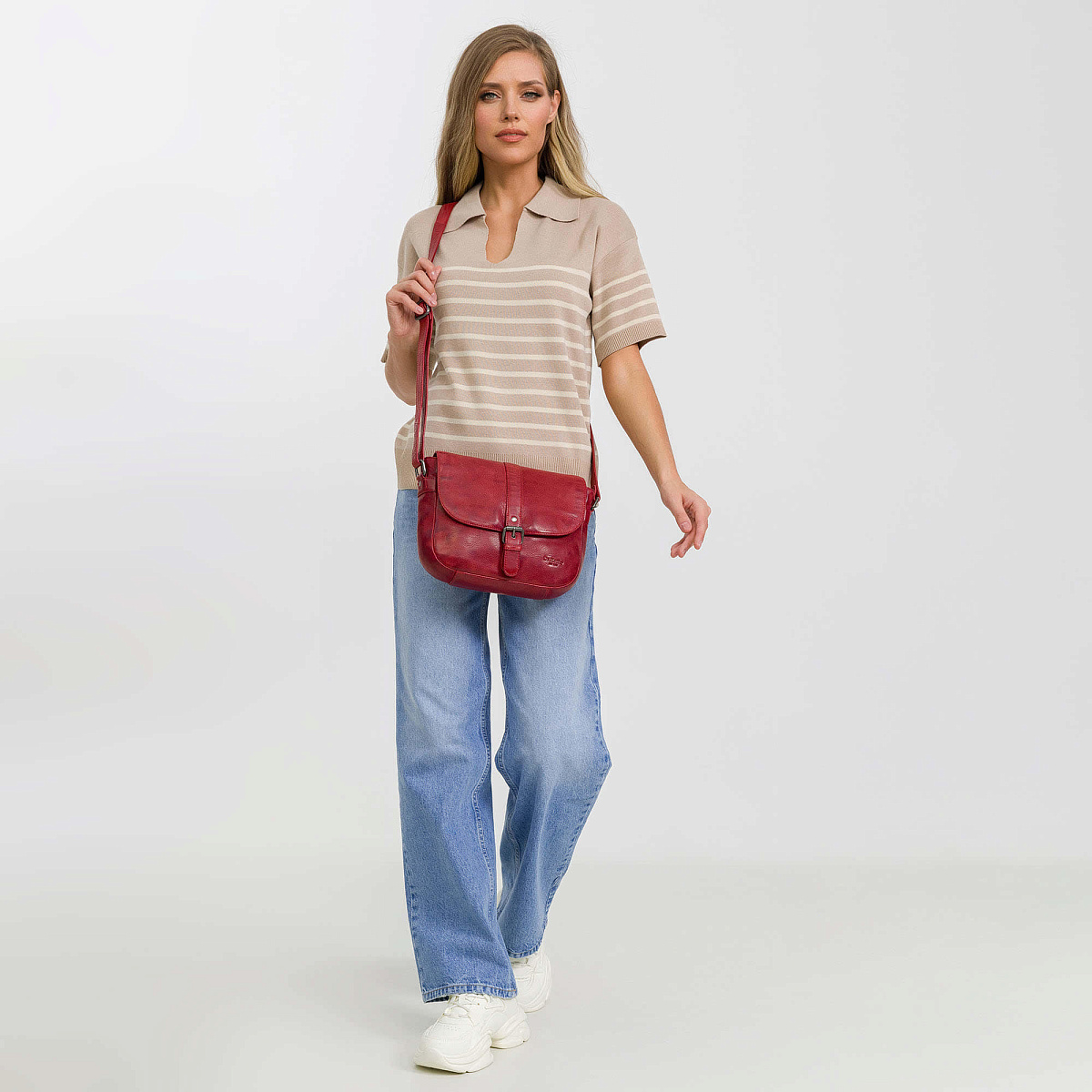 Сумка через плечо Dr.Koffer из натуральной кожи красная