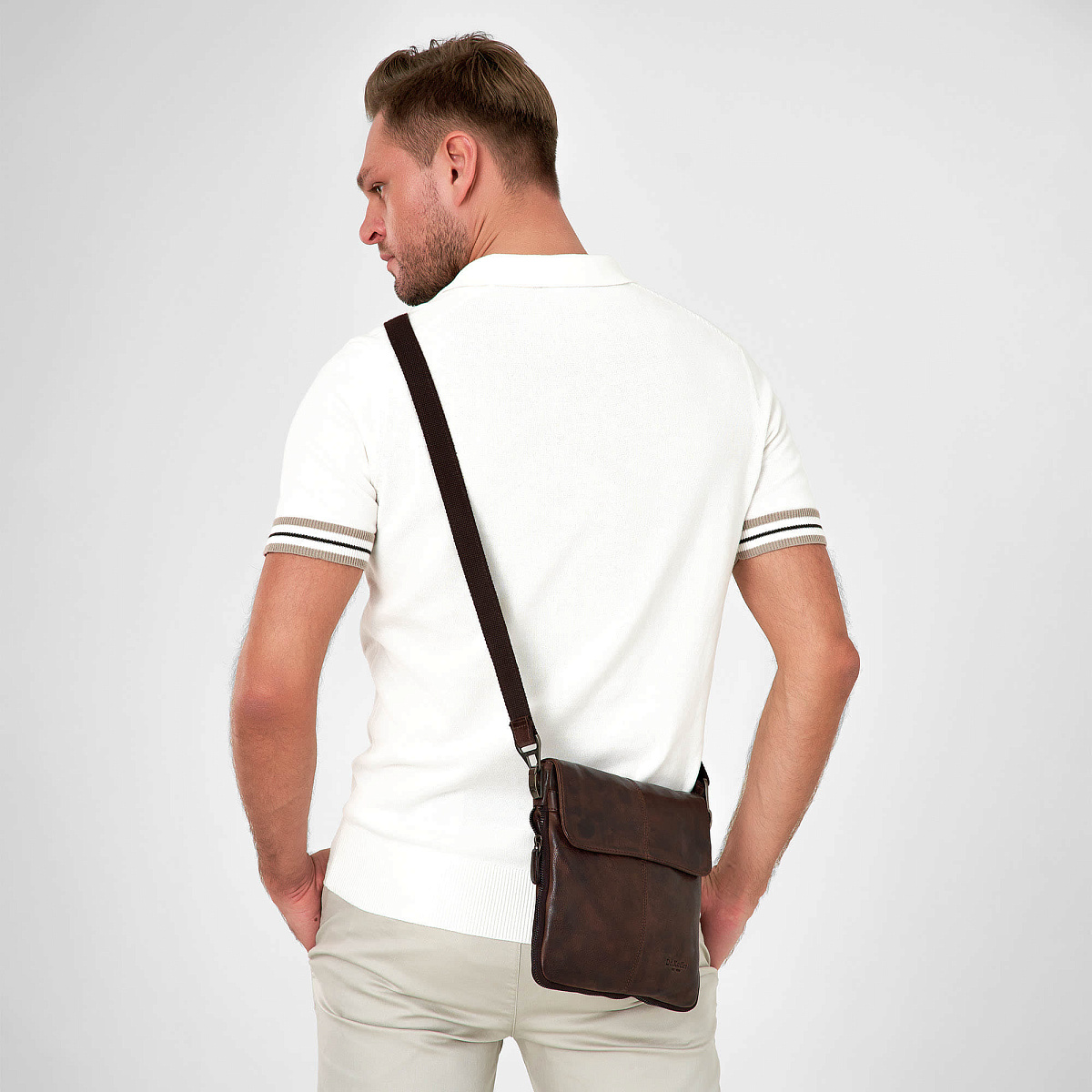 Сумка через плечо Dr.Koffer из натуральной кожи коричневая