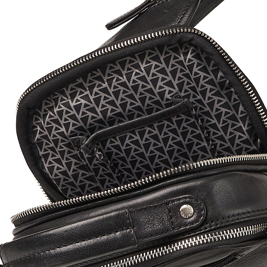 Сумка через плечо Dr.Koffer из натуральной кожи черная