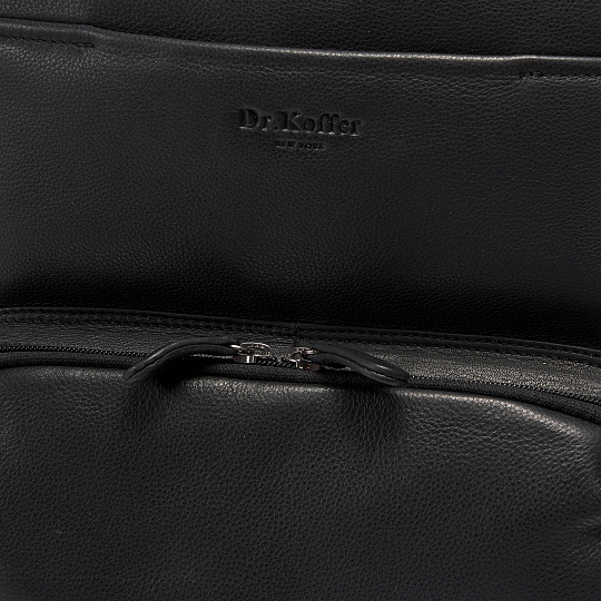 Рюкзак Dr.Koffer из натуральной кожи черный