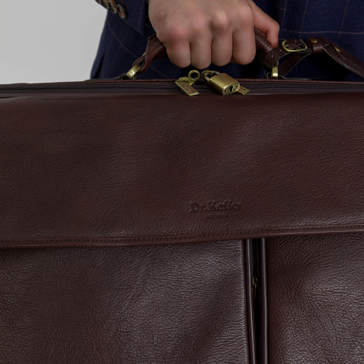 Сумка дорожная портплед Dr.Koffer из натуральной кожи