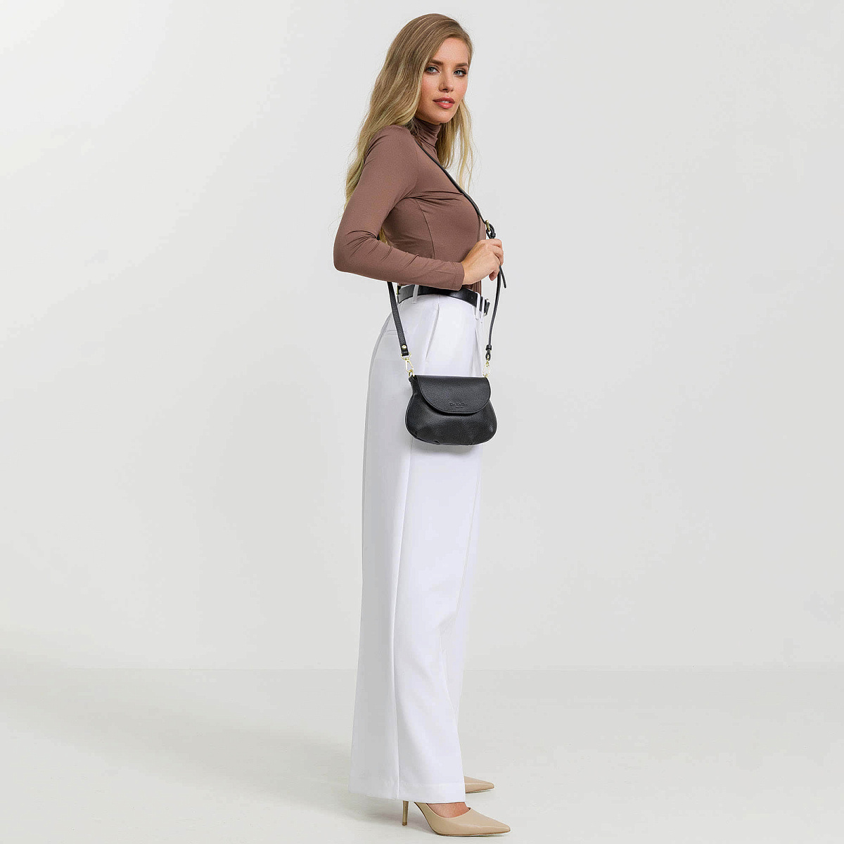 Женская сумка Dr. Koffer из натуральной кожи черная