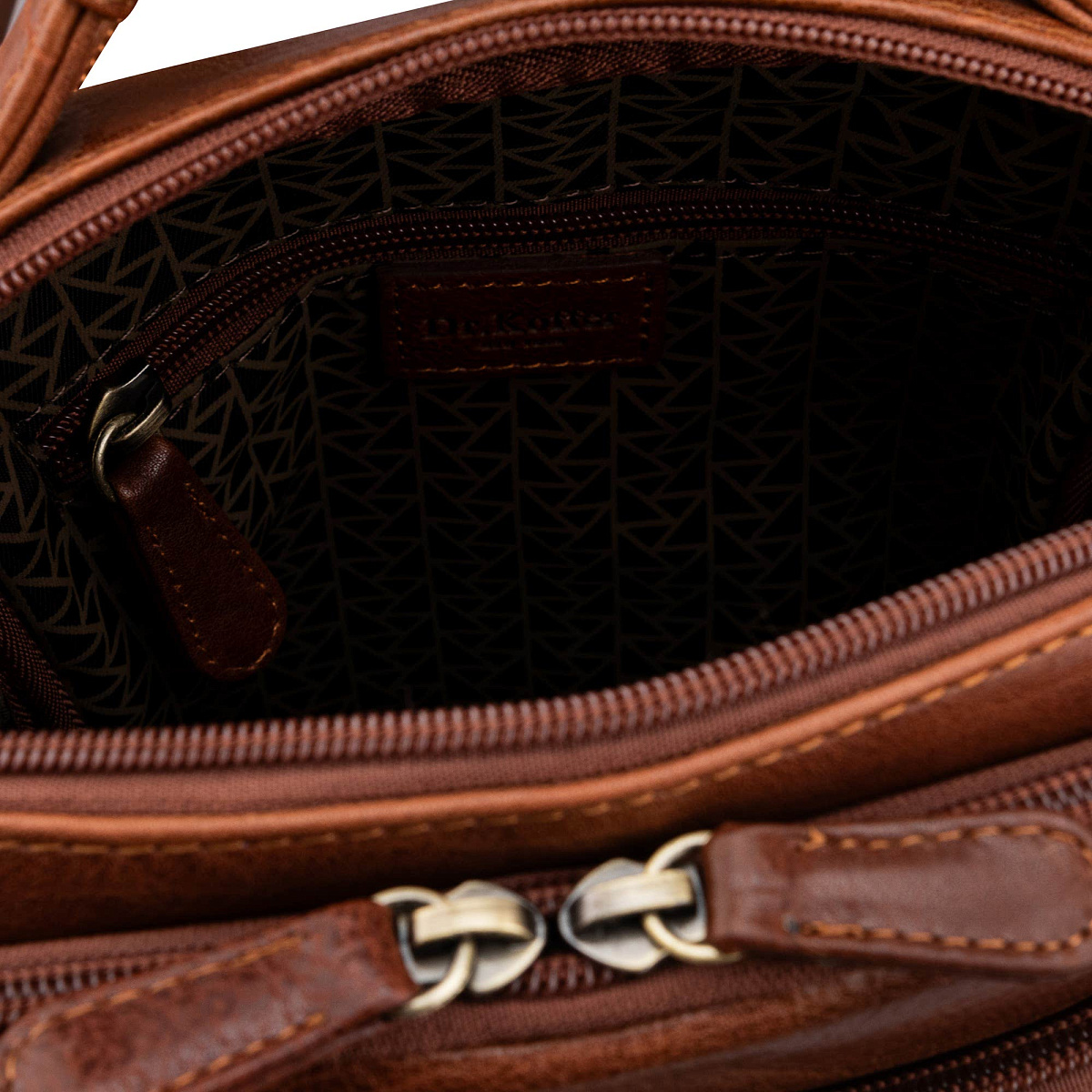 Сумка через плечо Dr.Koffer из натуральной кожи коричневая