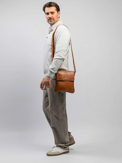 Сумка через плечо Dr.Koffer из натуральной кожи коричневая