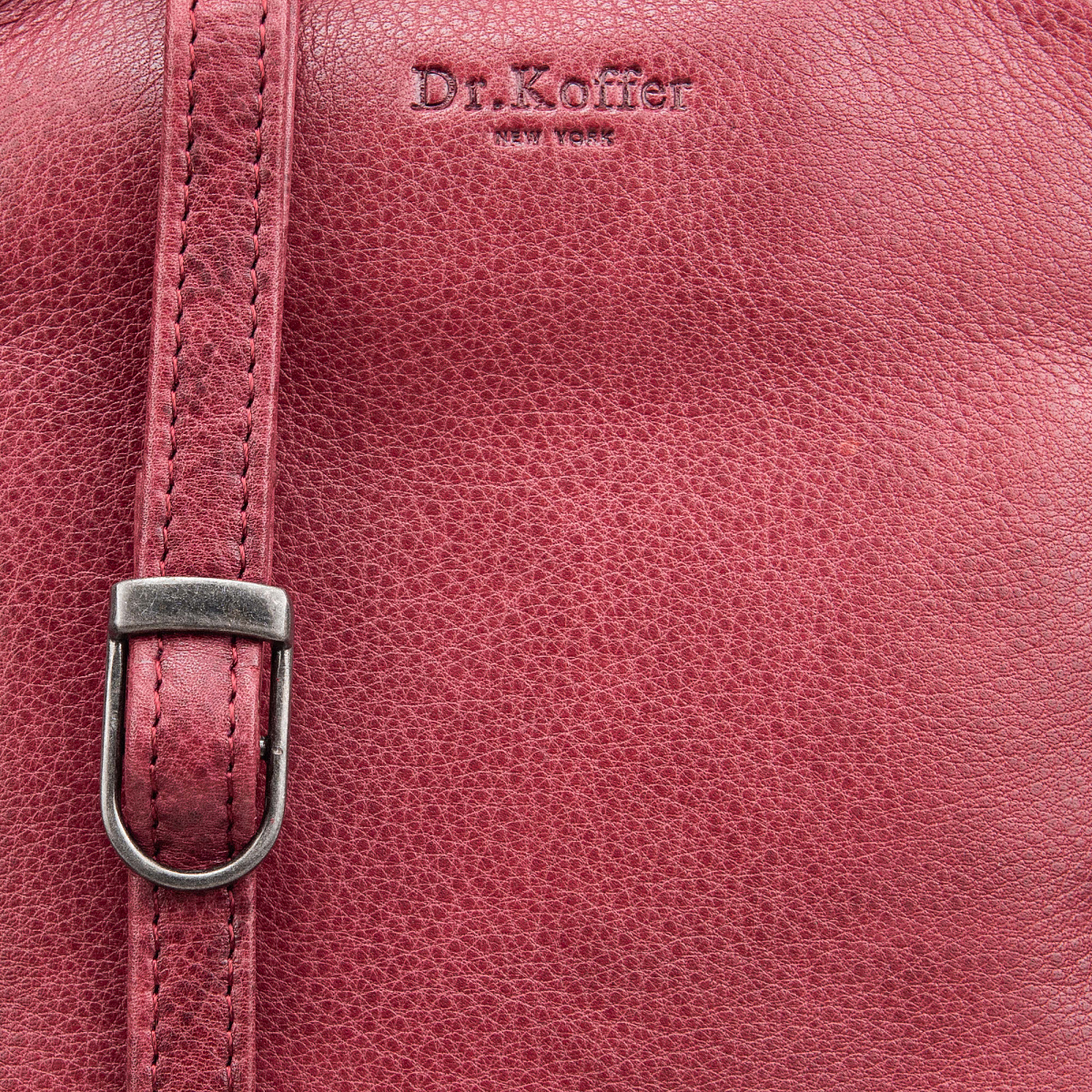 Сумка через плечо Dr.Koffer из натуральной кожи красная