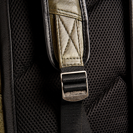 Рюкзак Dr.Koffer из натуральной кожи зеленый