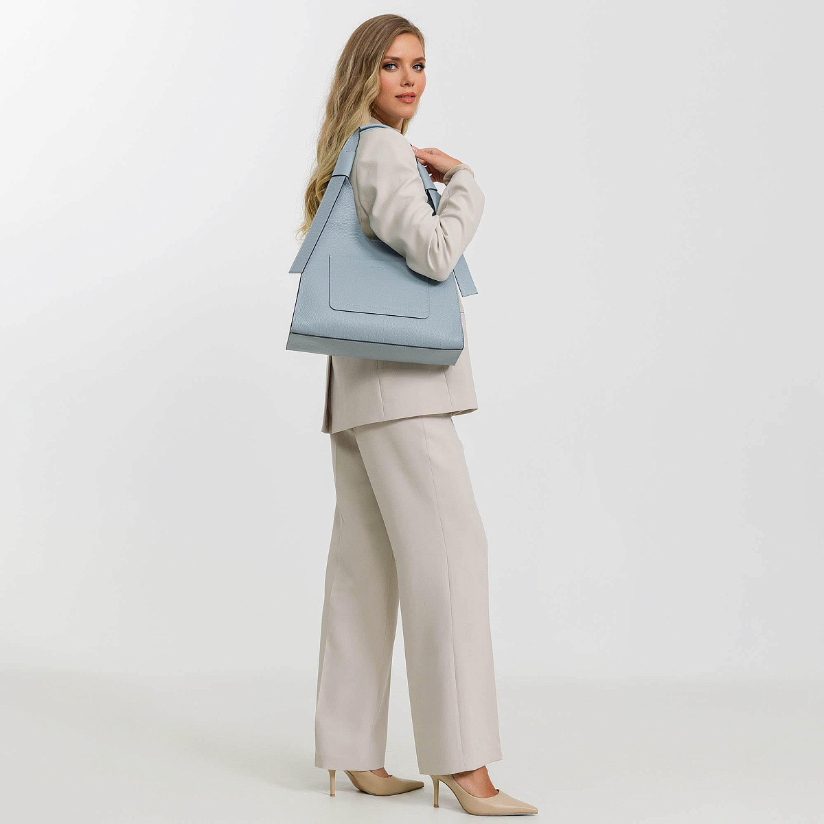 Женская сумка Dr. Koffer из натуральной кожи голубая