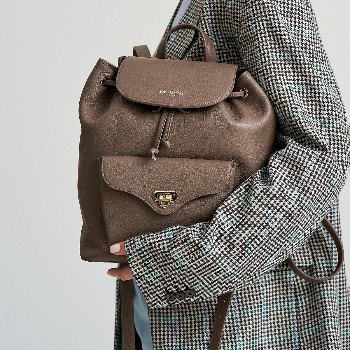 Рюкзак Dr. Koffer из натуральной кожи фиолетовый