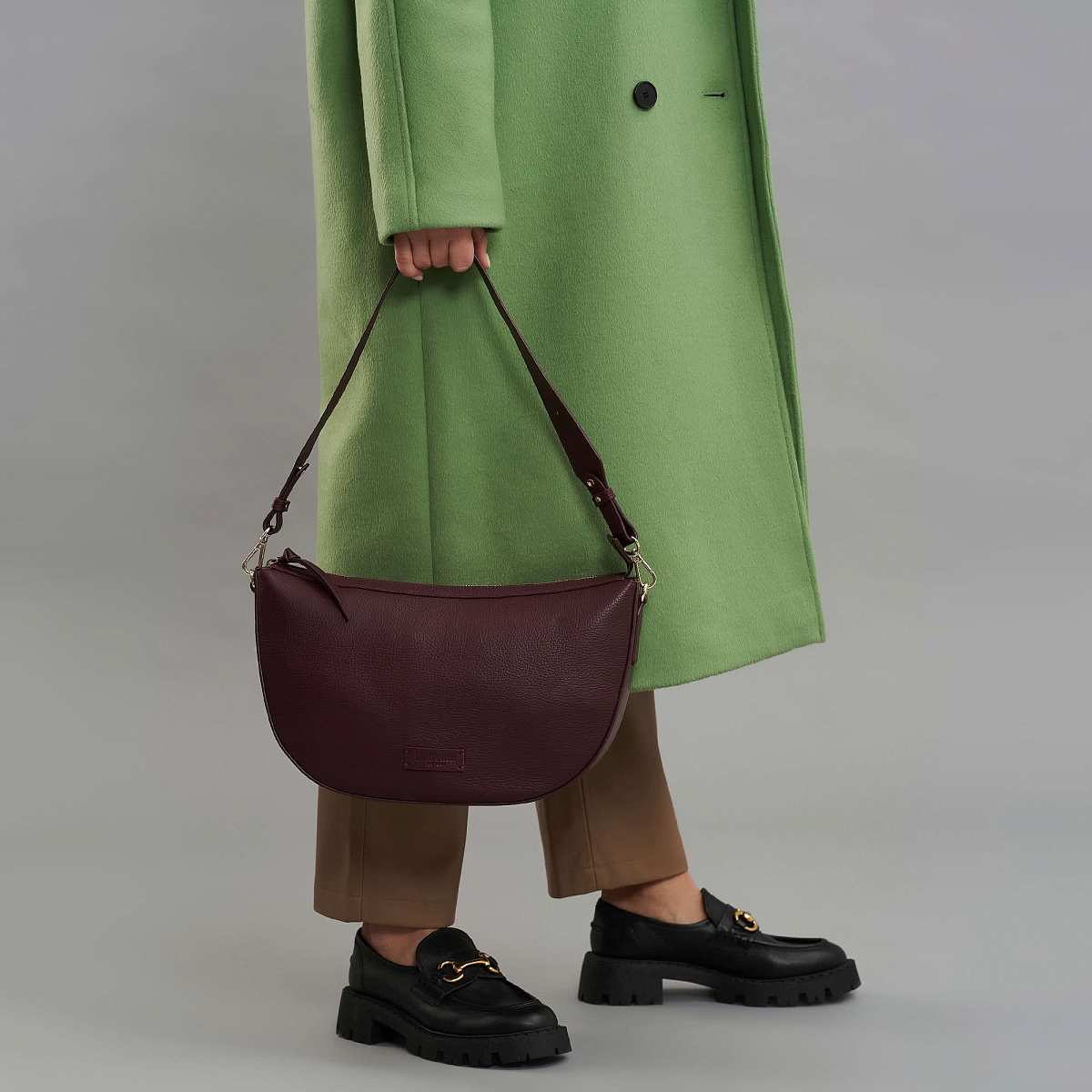 Женская сумка  Dr. Koffer из натуральной кожи бордовая