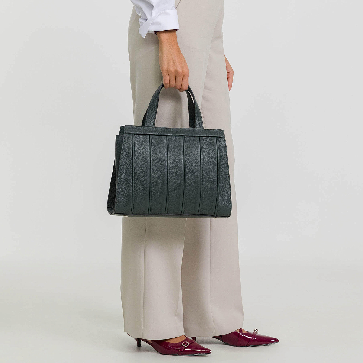 Женская сумка Dr. Koffer из натуральной кожи зеленая