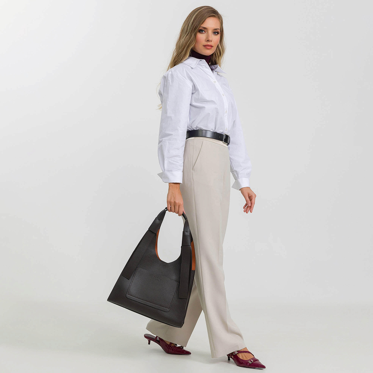 Женская сумка Dr. Koffer из натуральной кожи коричневая