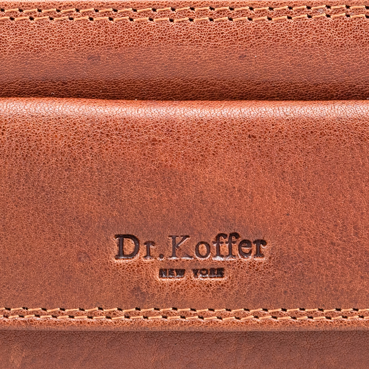 Ключница Dr.Koffer из натуральной кожи светло-коричневая