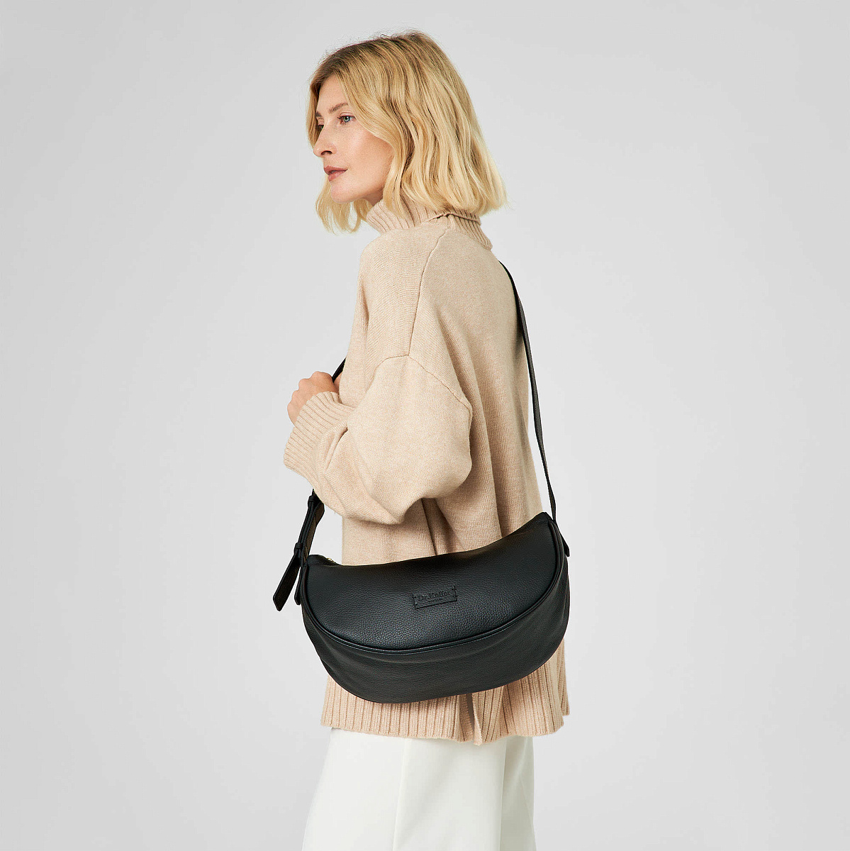 Женская сумка Dr. Koffer из натуральной кожи черная