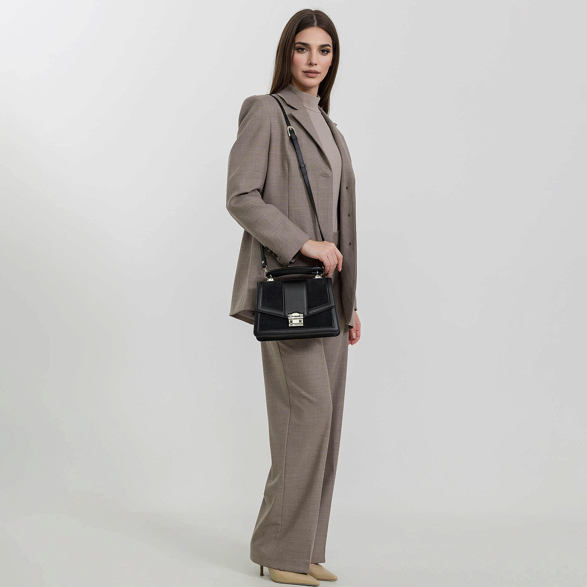 Женская сумка Dr. Koffer из натуральной кожи черная