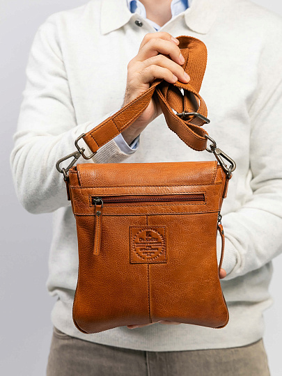 Сумка через плечо Dr.Koffer из натуральной кожи коричневая