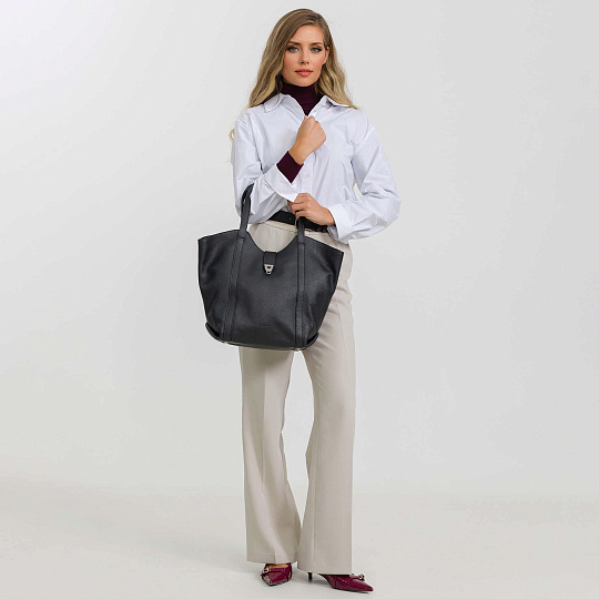 Женская сумка Dr. Koffer из натуральной кожи черная