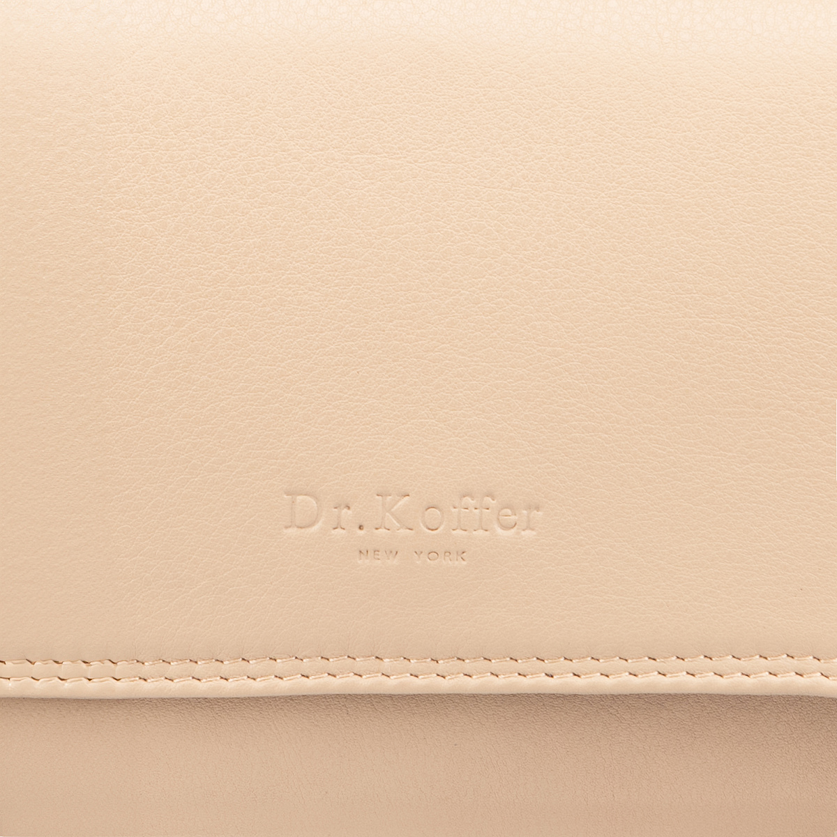Женская сумка Dr.Koffer из натуральной кожи бежевая