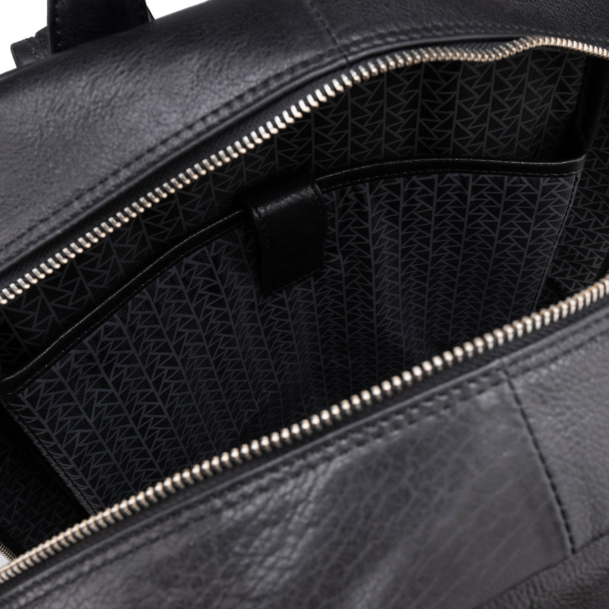 Рюкзак Dr.Koffer из натуральной кожи черный