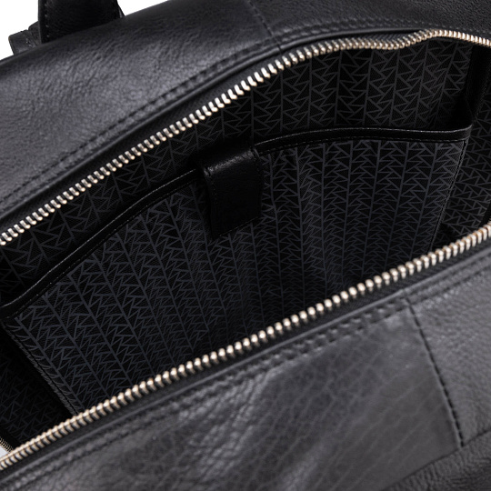 Рюкзак Dr.Koffer из натуральной кожи черный