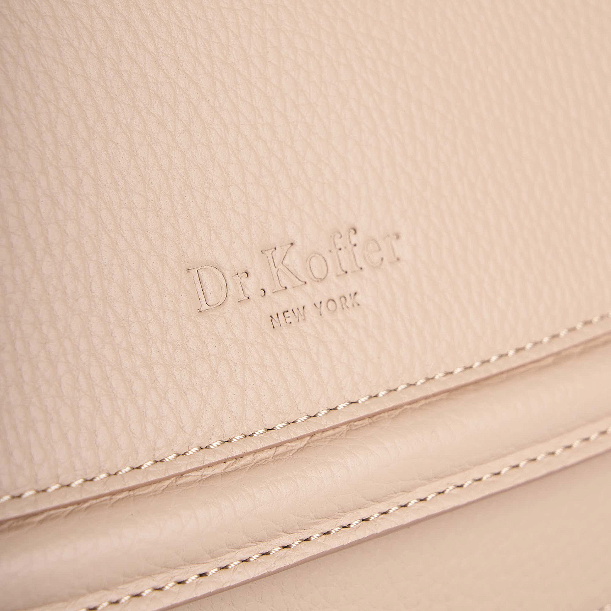 Женская сумка Dr. Koffer из натуральной кожи бежевая
