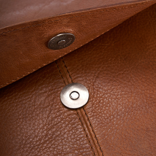 Женская сумка Dr.Koffer из натуральной кожи светло-коричневая