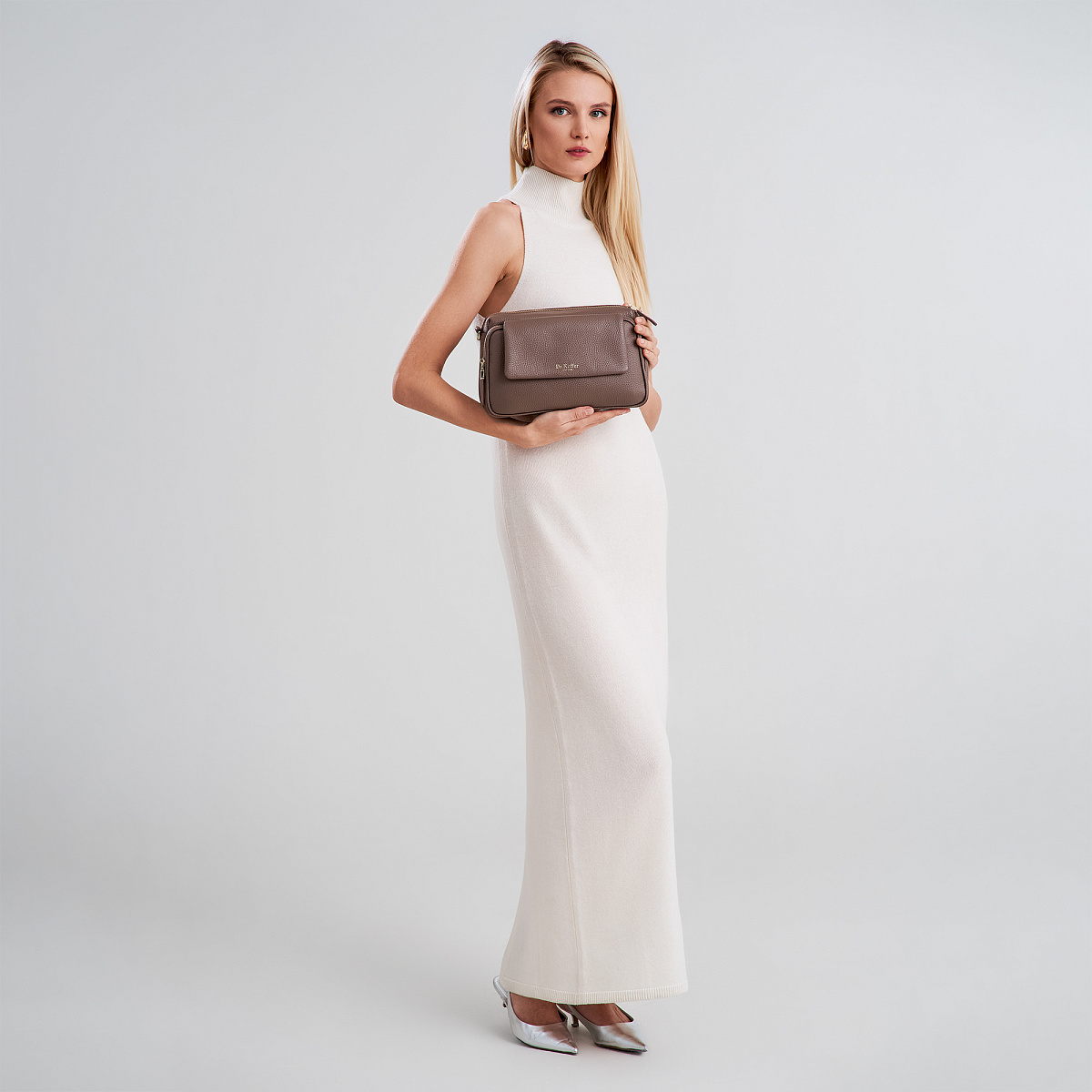 Женская сумка  Dr. Koffer из натуральной кожи бежевая