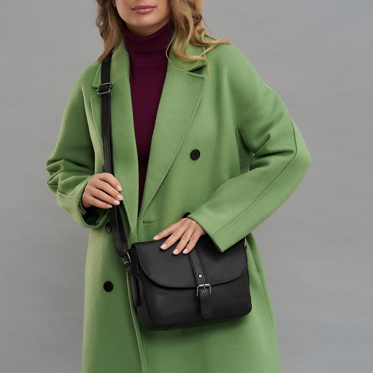 Сумка через плечо Dr.Koffer из натуральной кожи черная