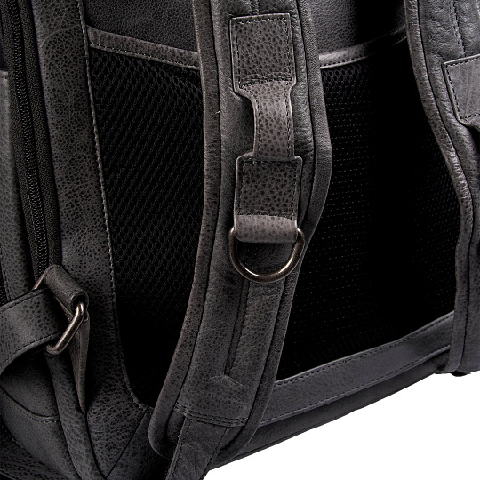 Рюкзак Dr.Koffer из натуральной кожи черный