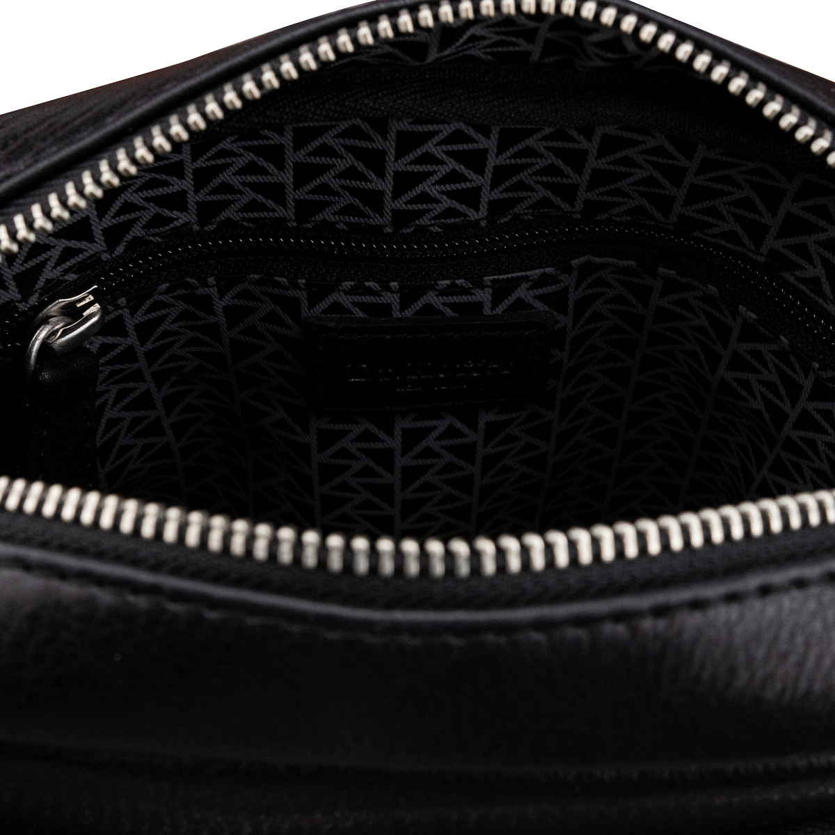 Сумка через плечо Dr.Koffer из натуральной кожи черная