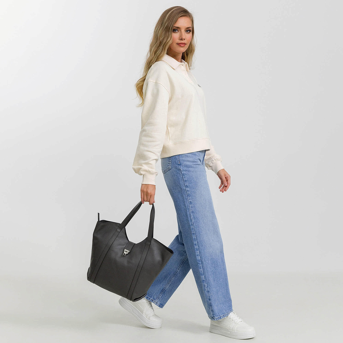 Женская сумка Dr. Koffer из натуральной кожи серая