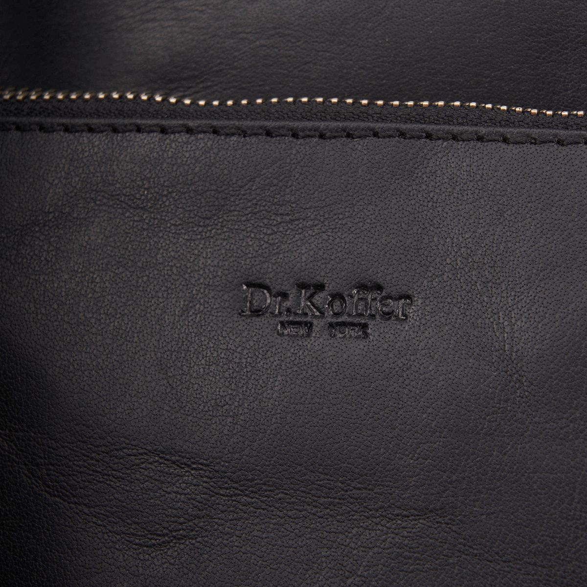 Рюкзак Dr.Koffer из натуральной кожи черный