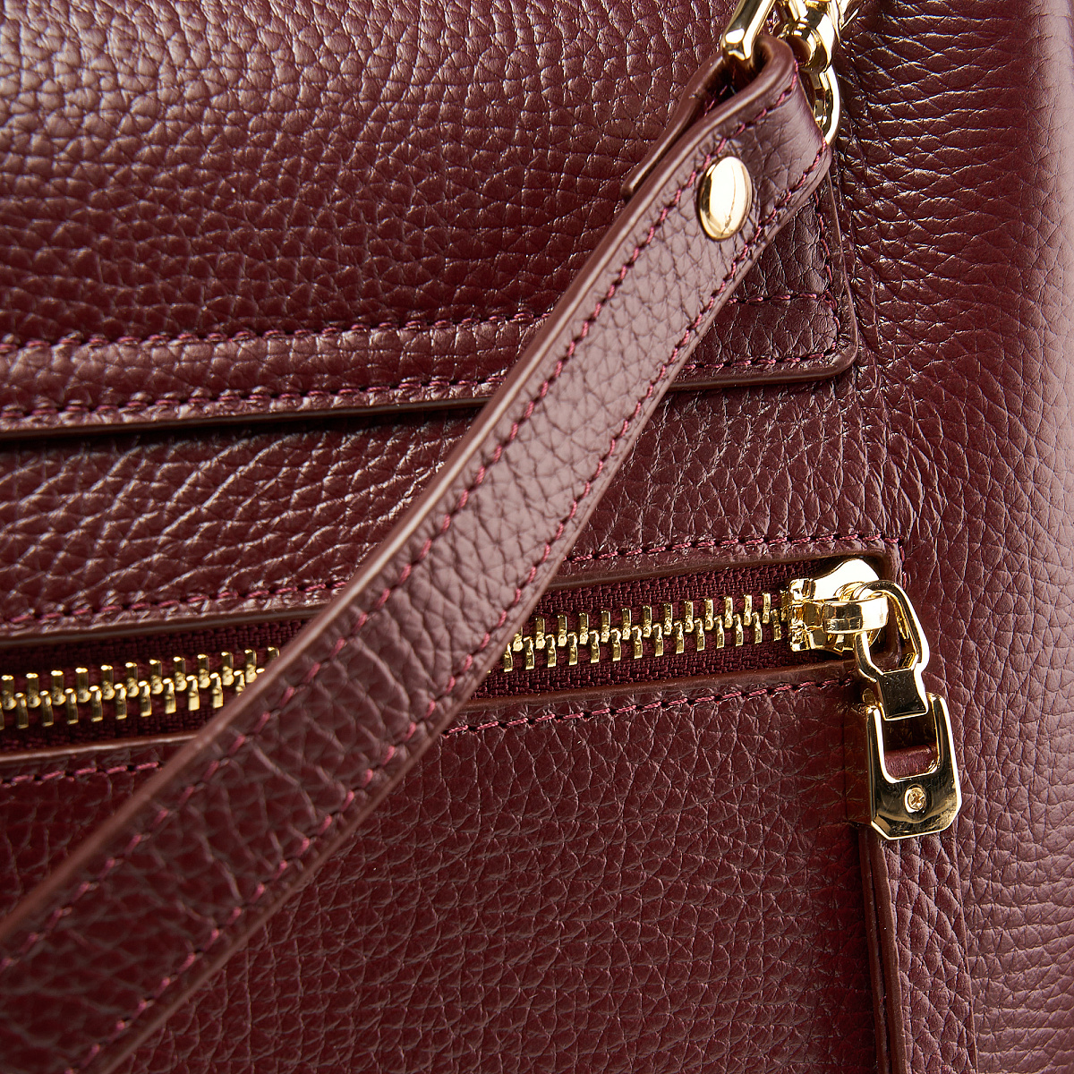 Женская сумка  Dr. Koffer из натуральной кожи бордовая