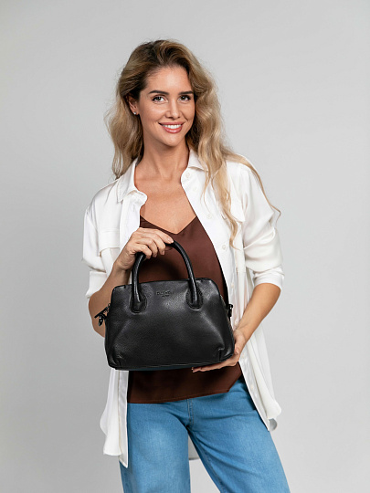 Женская сумка Dr.Koffer из натуральной кожи черная