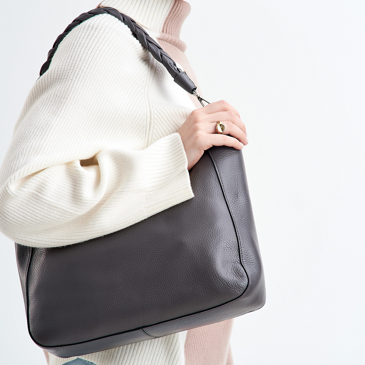 Женская сумка Dr. Koffer из натуральной кожи серая