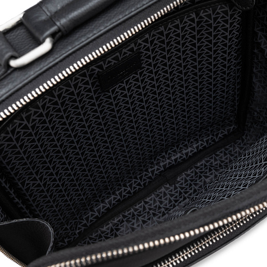 Сумка через плечо Dr.Koffer из натуральной кожи черная