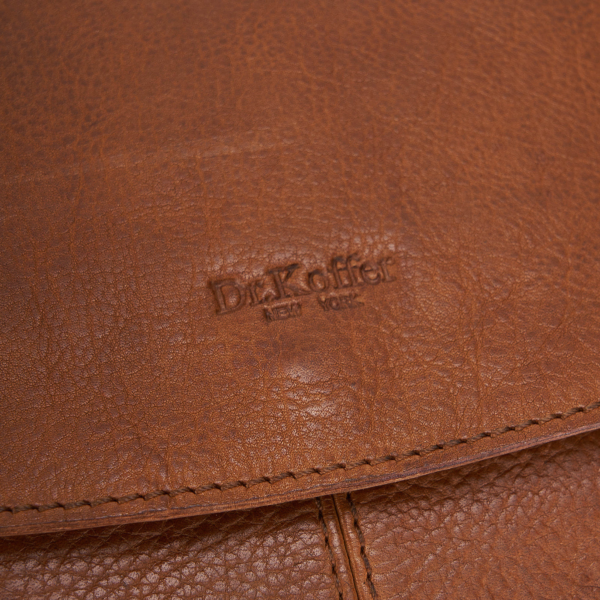 Женская сумка Dr.Koffer из натуральной кожи светло-коричневая