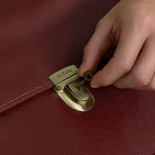 Портфель Dr.Koffer из натуральной кожи светло-коричневый