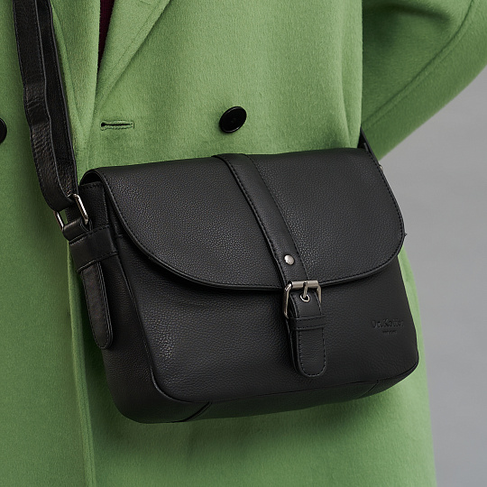 Сумка через плечо Dr.Koffer из натуральной кожи черная