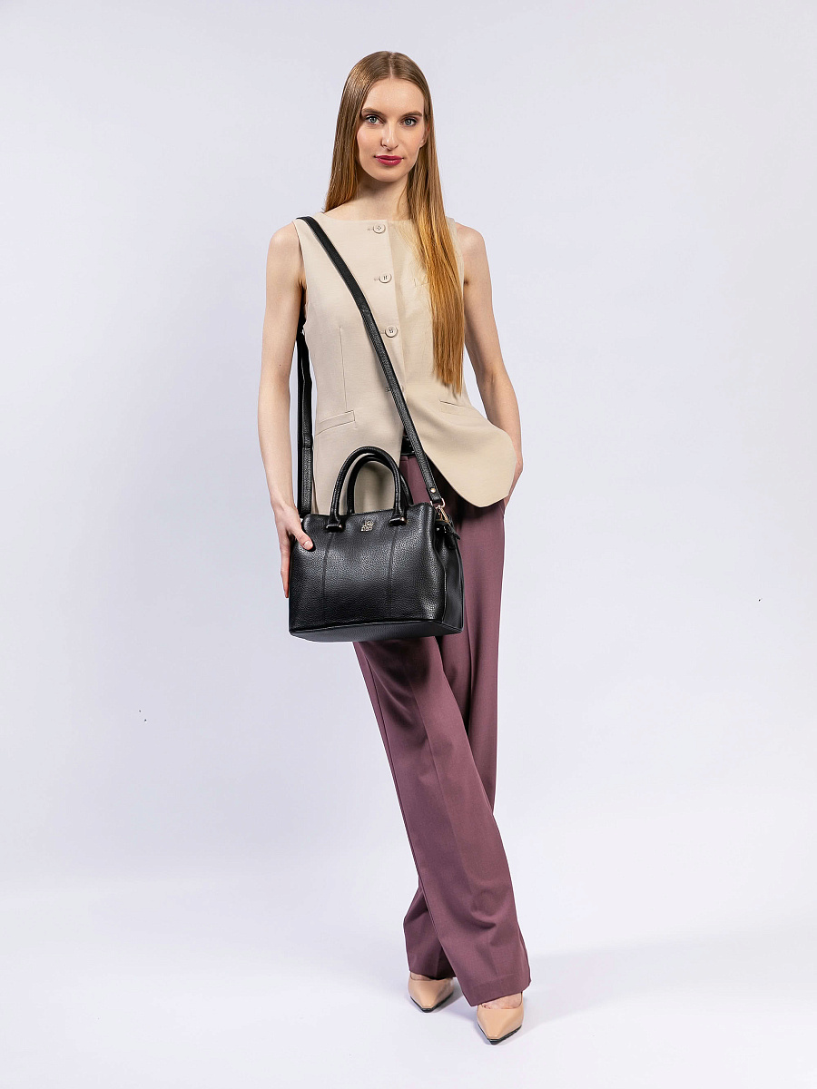 Женская сумка Dr. Koffer из натуральной кожи черная