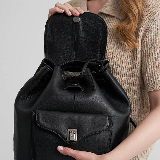 Рюкзак Dr.Koffer из натуральной кожи черный