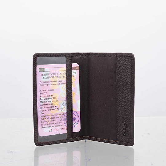 Обложка для паспорта из натуральной кожи Dr. Koffer