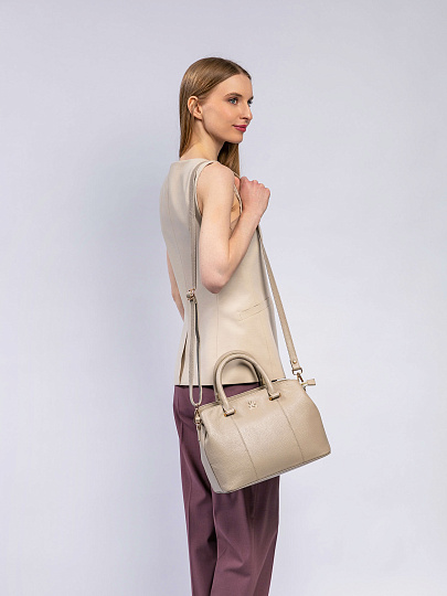 Женская сумка Dr. Koffer из натуральной кожи бежевая