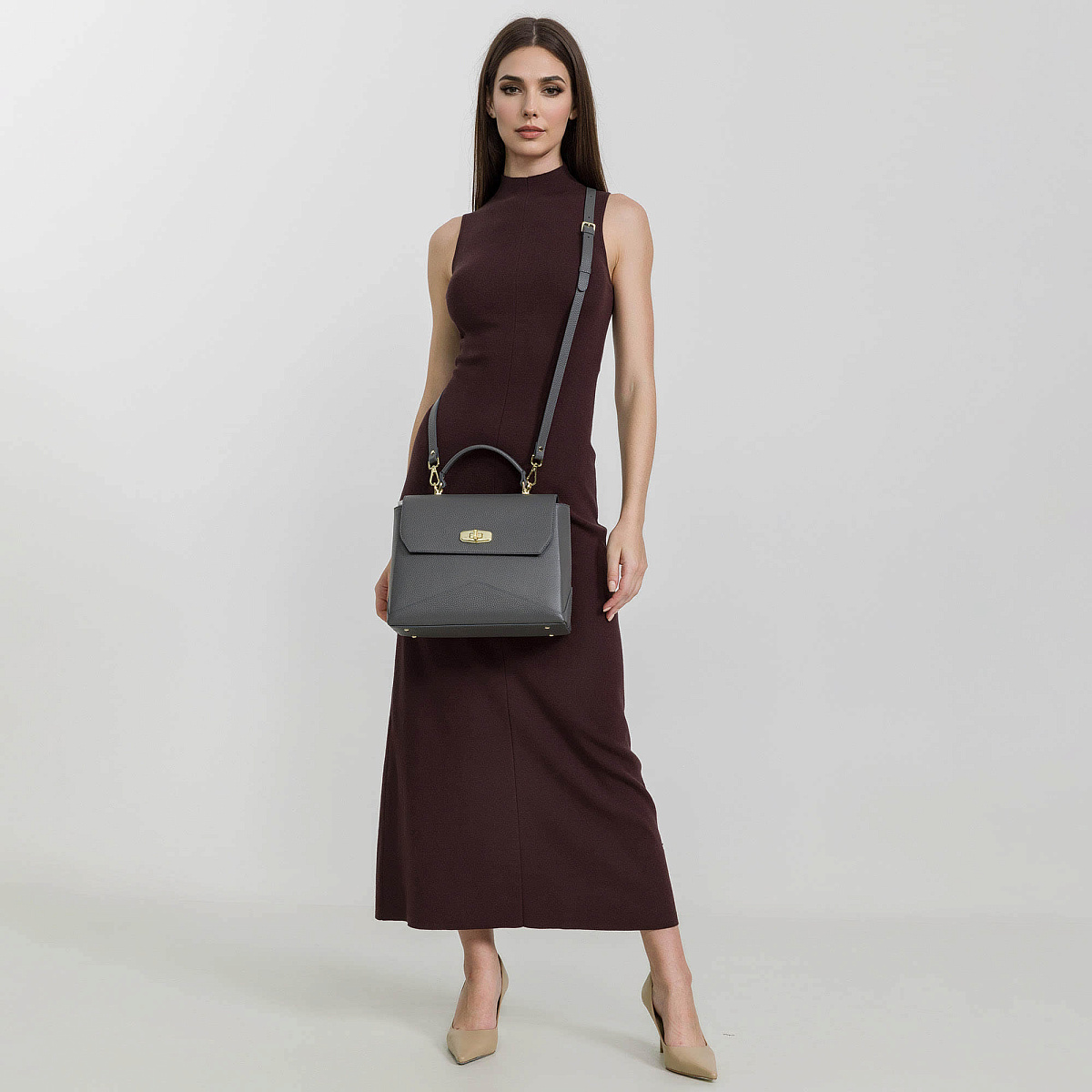 Женская сумка  Dr. Koffer из натуральной кожи серая