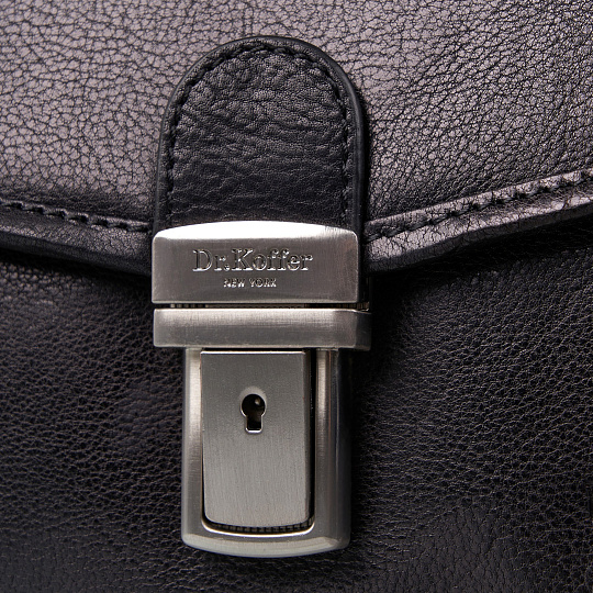 Сумка-визитка из натуральной кожи Dr. Koffer черная