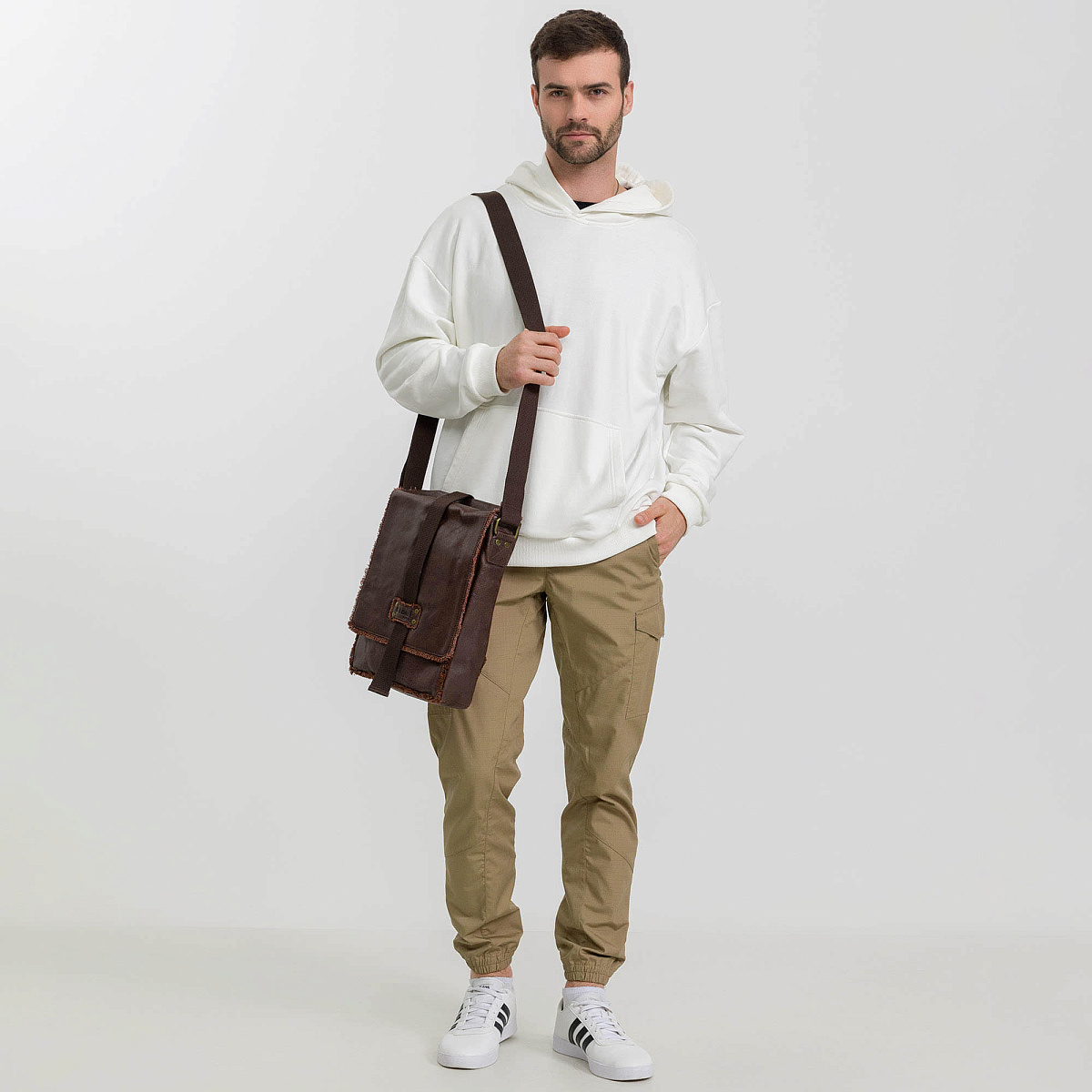 Сумка через плечо Dr.Koffer из натуральной кожи коричневая