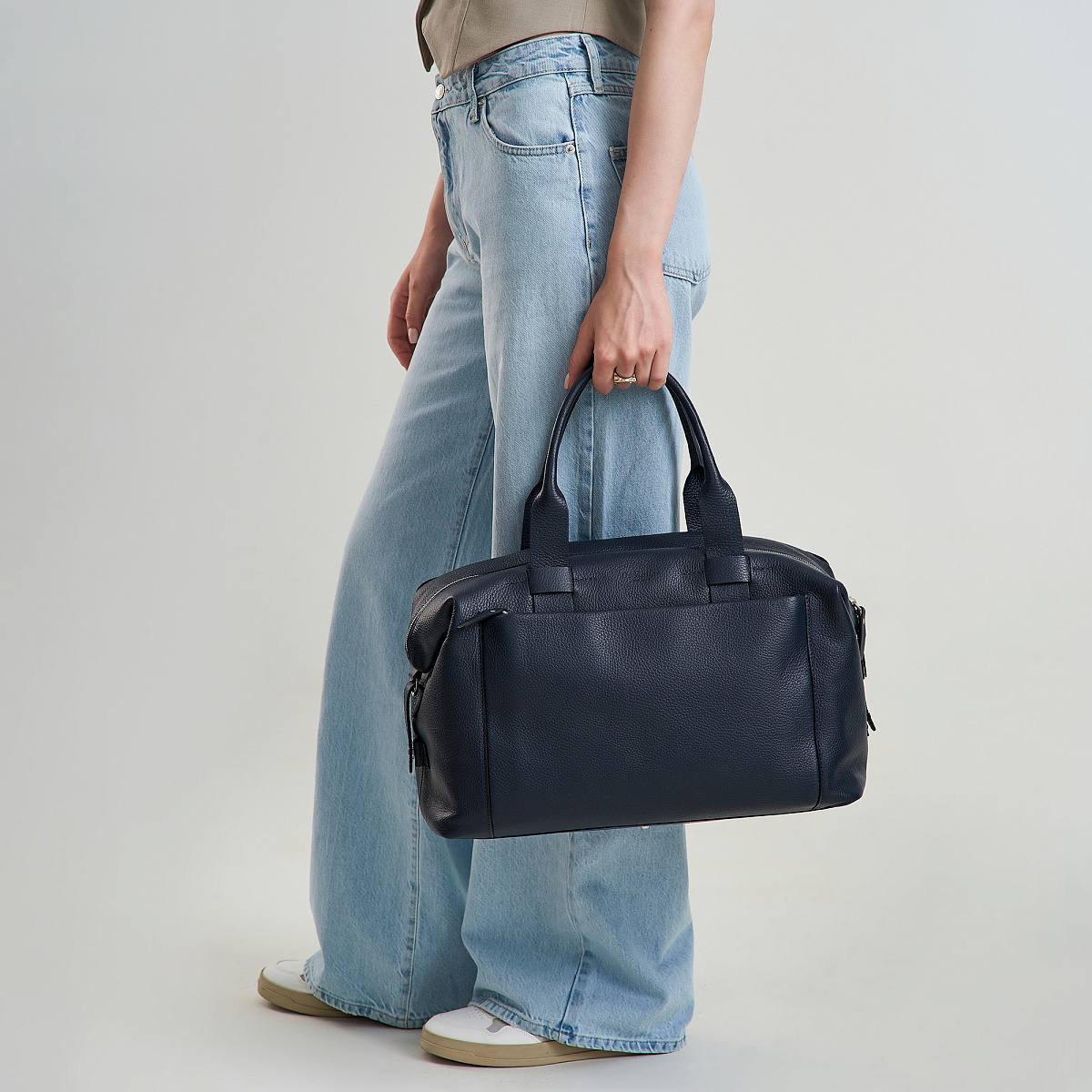 Дорожная сумка Dr.Koffer из натуральной кожи синяя