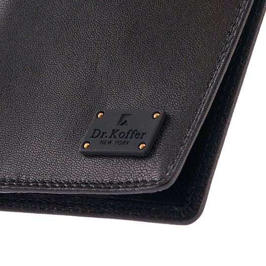 Обложка для паспорта из натуральной кожи Dr. Koffer