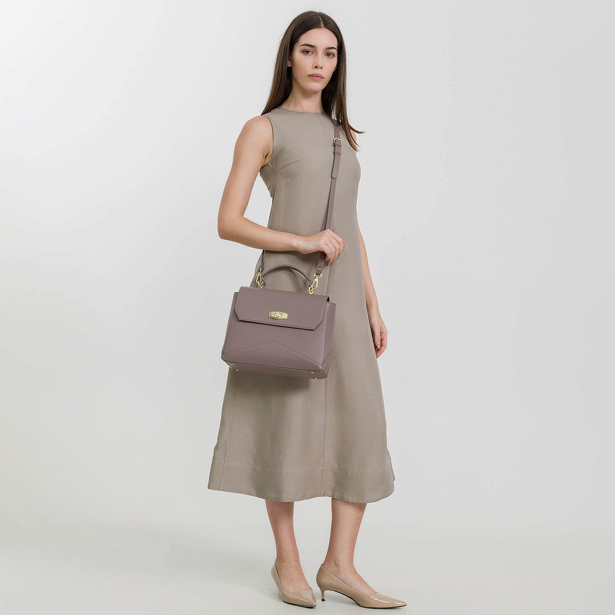 Женская сумка  Dr. Koffer из натуральной кожи розовая